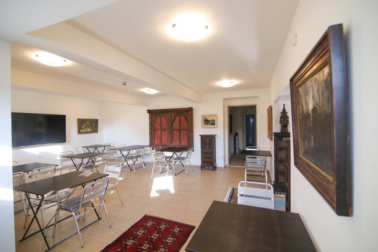 Hotel Vila Katrca Любляна Экстерьер фото