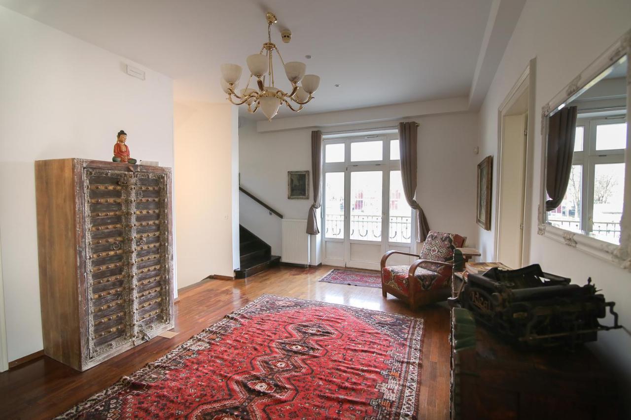 Hotel Vila Katrca Любляна Экстерьер фото